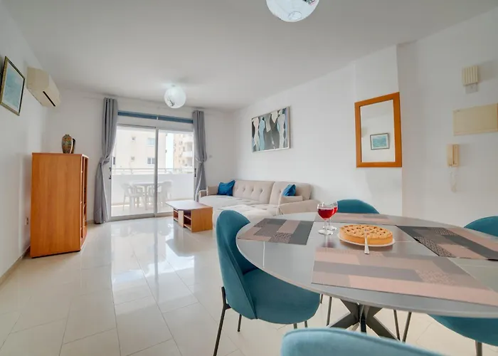 Cozy Mackenzie Getaway * Larnaca